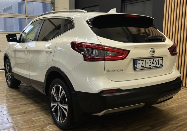 Nissan Qashqai cena 62900 przebieg: 120000, rok produkcji 2018 z Skoczów małe 742